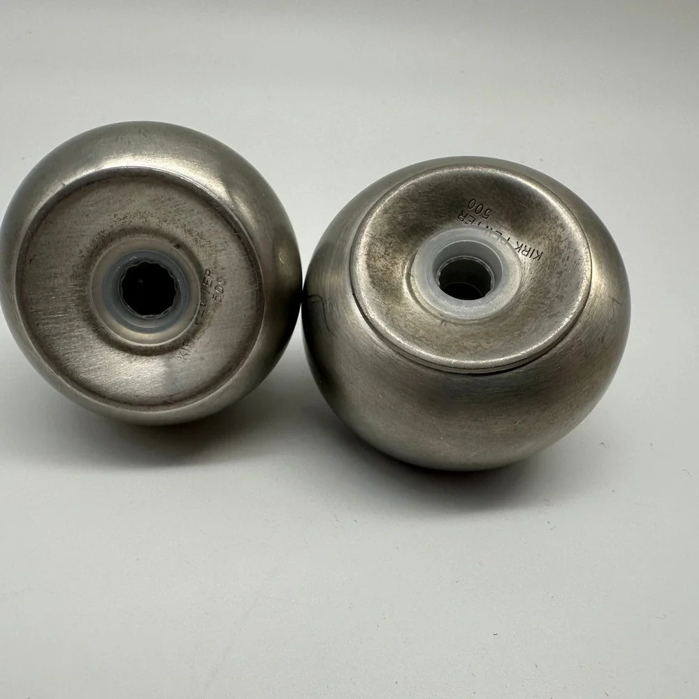 Kirk Pewter‎ Apple & Pear Fruit Salt and Pepper Shaker Set